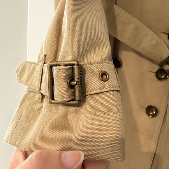 Burberry's Crombrook iconic beige mid-length trench coat size 8UK/S - Picture 5 of 16